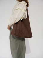 Classic Leather Tote for Daily Essentials