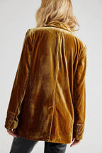 Stylish Velvet Blazer with Long Sleeves and Button Closure